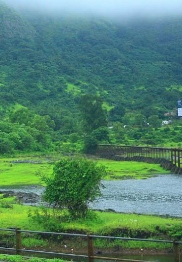 lonaval-lake