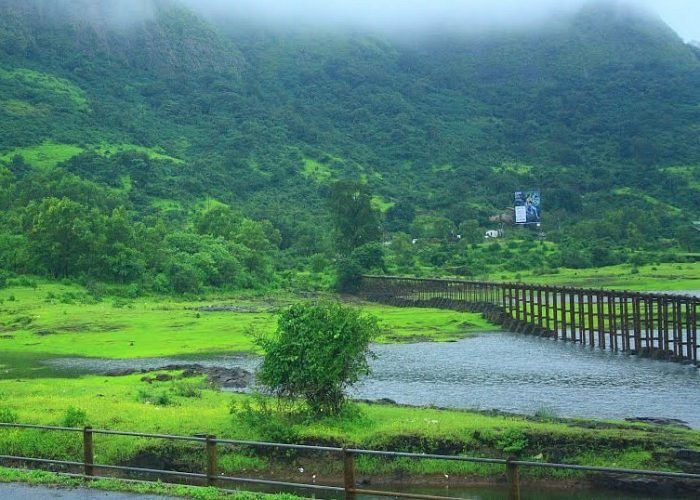 lonaval-lake